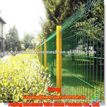 2012 PVC coated welded fence Garden wire mesh fence